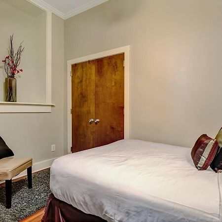 Loft Steps From City Hall And River Streets سافانا المظهر الخارجي الصورة